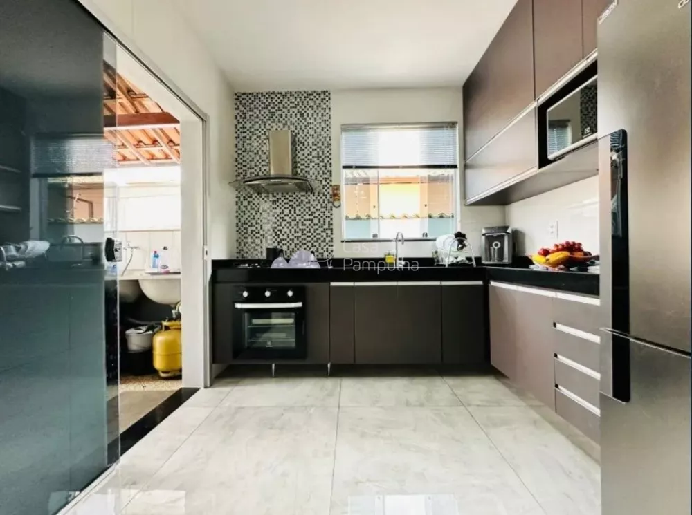 Casa à venda com 3 quartos, 180m² - Foto 12