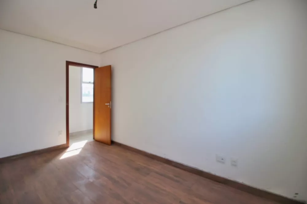 Apartamento à venda com 3 quartos, 103m² - Foto 5