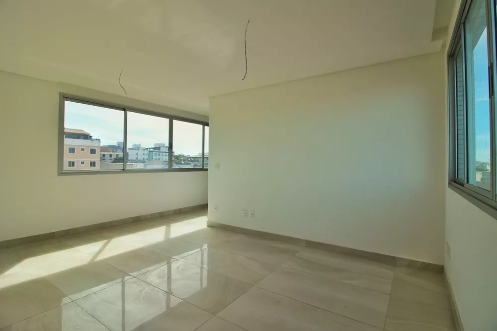 Apartamento à venda com 3 quartos, 103m² - Foto 3