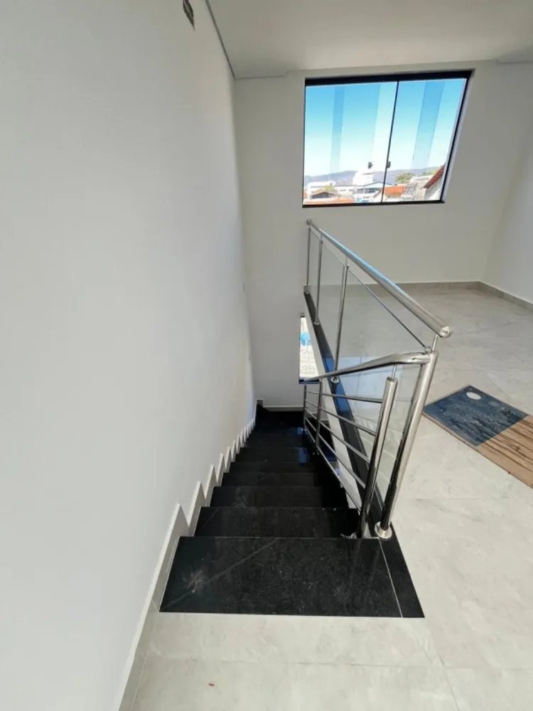 Cobertura, 3 quartos, 180 m² - Foto 2