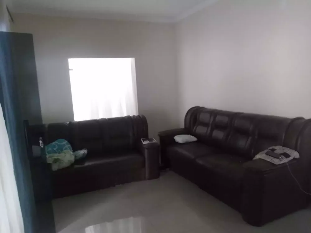 Casa, 3 quartos, 200 m² - Foto 1