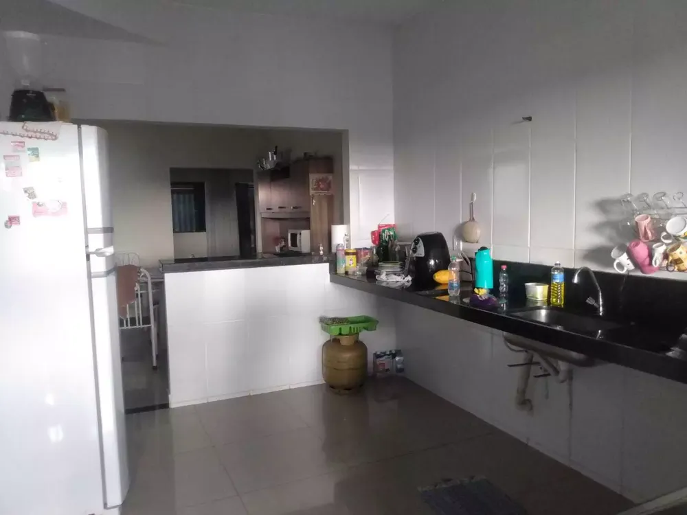 Casa, 3 quartos, 200 m² - Foto 2