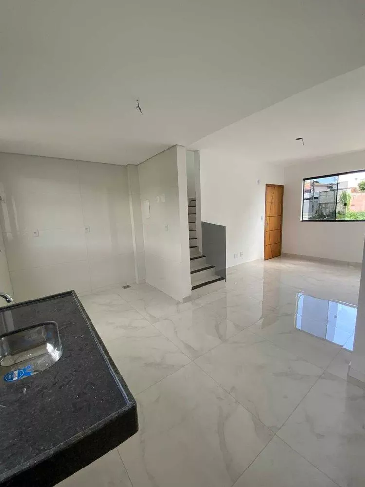 Cobertura à venda com 3 quartos, 130m² - Foto 4