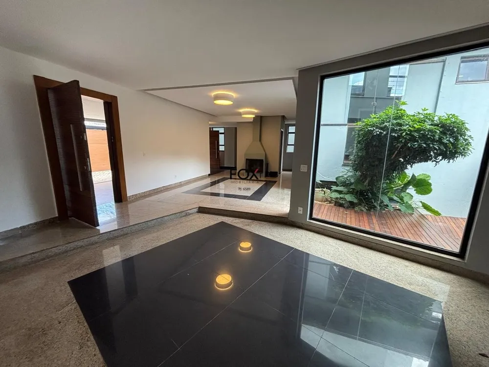 Casa, 4 quartos, 253 m² - Foto 2