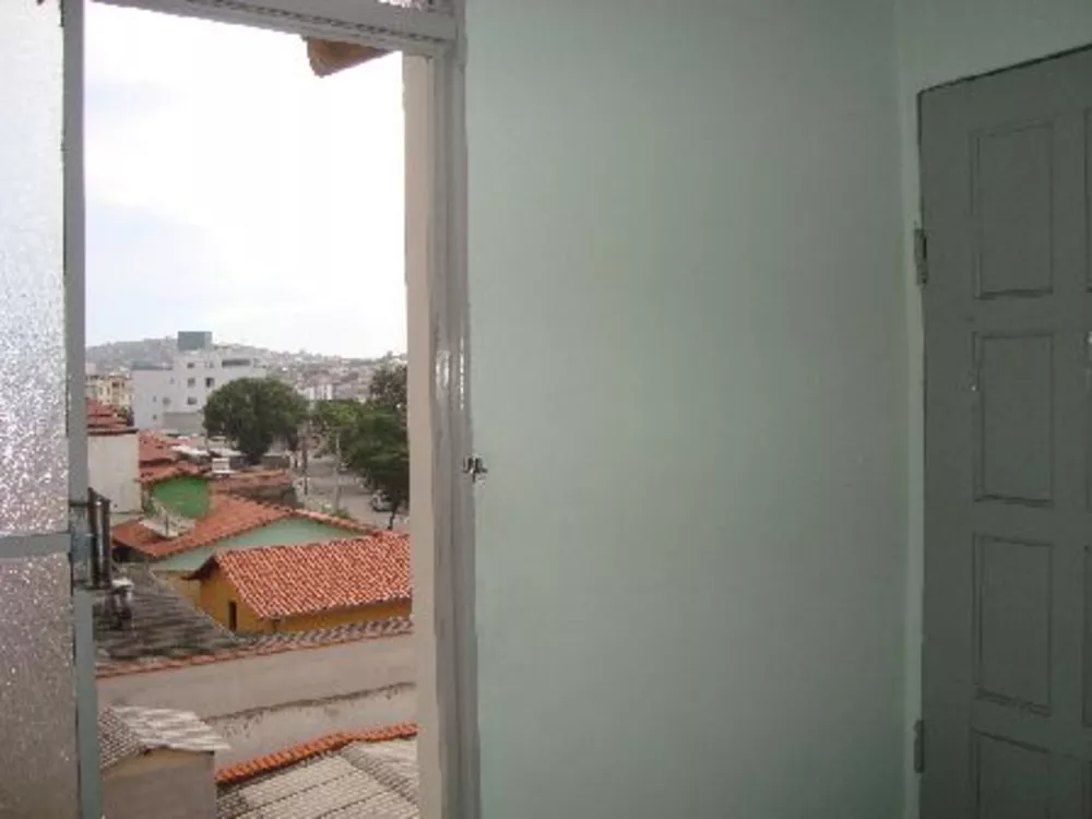 Apartamento à venda com 2 quartos, 44m² - Foto 13