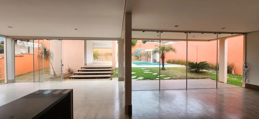 Casa, 4 quartos, 409 m² - Foto 1