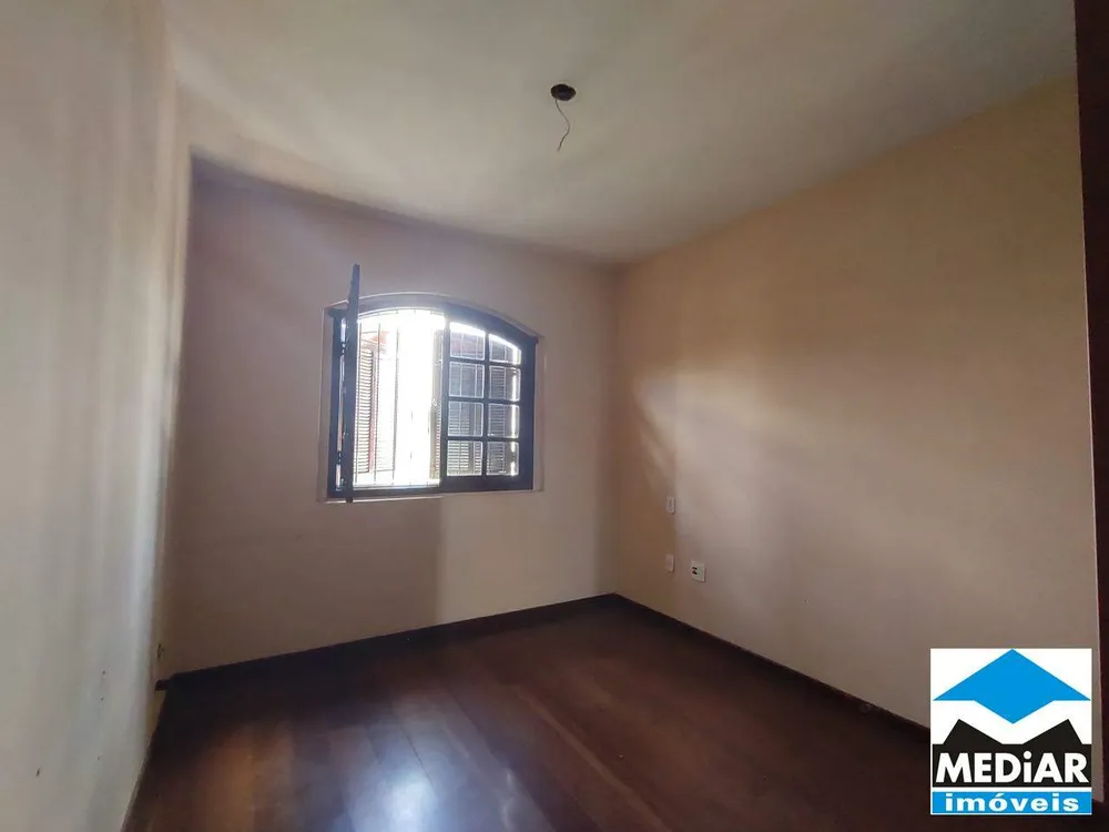 Casa, 3 quartos, 250 m² - Foto 15