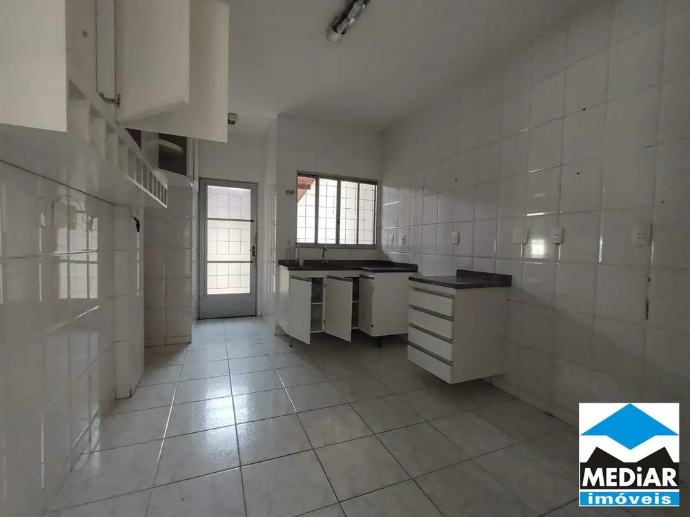 Casa, 3 quartos, 250 m² - Foto 7
