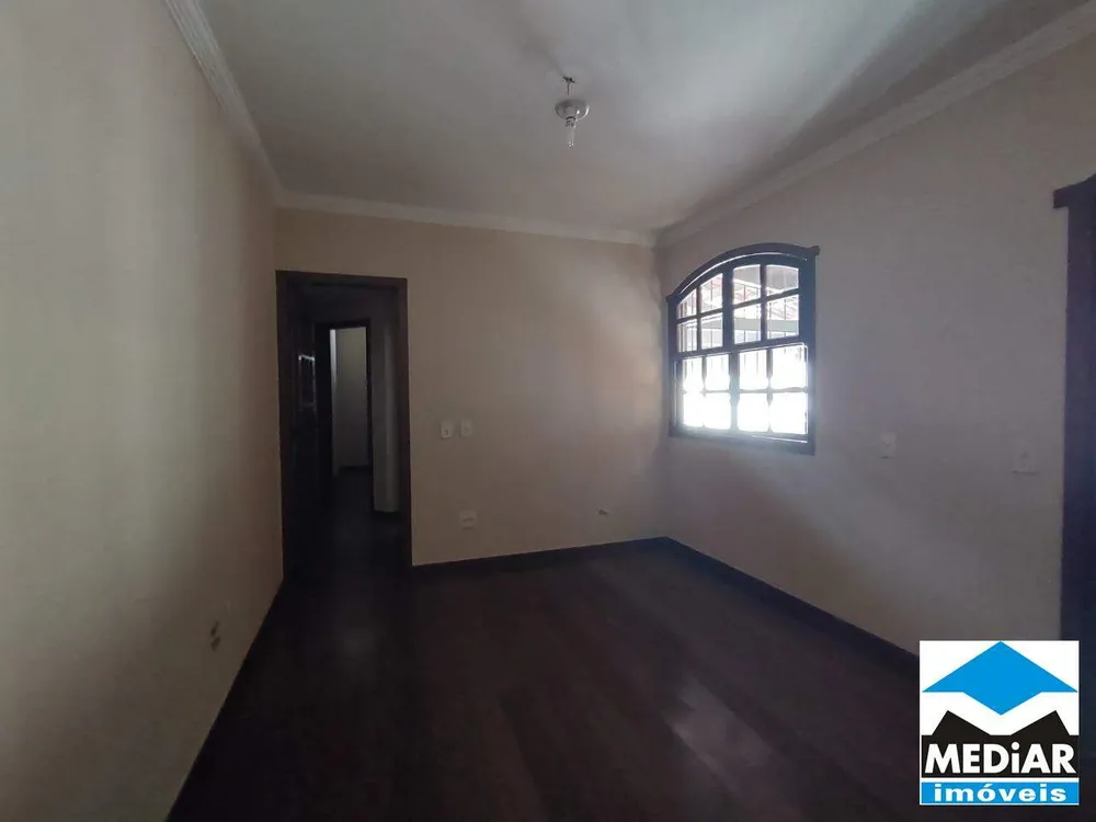 Casa, 3 quartos, 250 m² - Foto 10