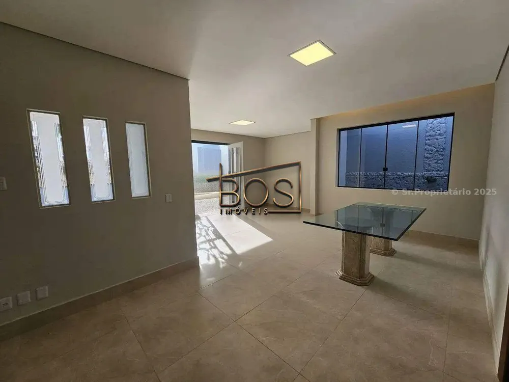 Casa, 3 quartos, 250 m² - Foto 2