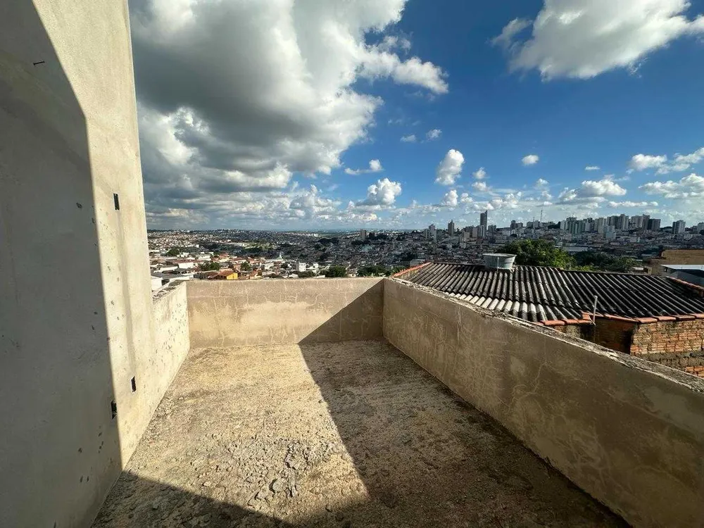 Casa, 3 quartos, 261 m² - Foto 3