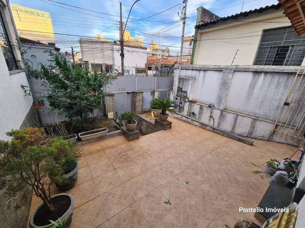 Casa, 4 quartos, 197 m² - Foto 2