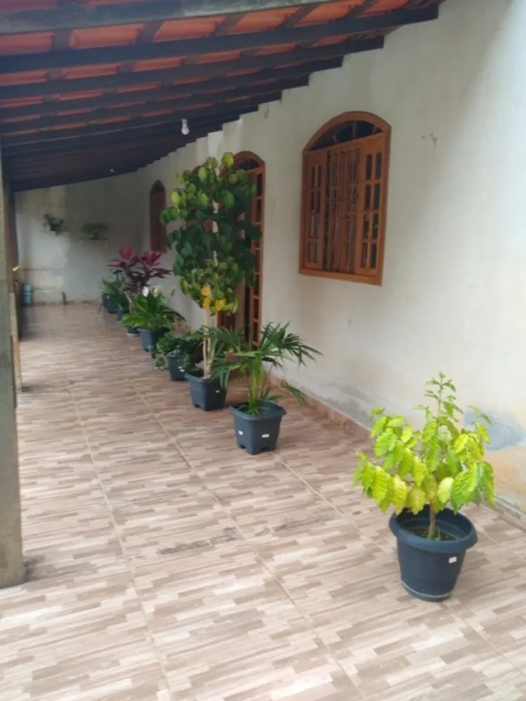 Casa, 4 quartos, 142 m² - Foto 1