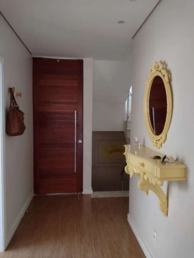 Casa, 3 quartos, 204 m² - Foto 1