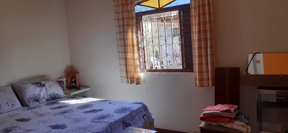 Casa à venda com 3 quartos, 200m² - Foto 8