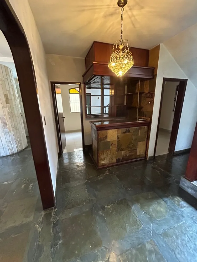 Casa, 5 quartos, 314 m² - Foto 1