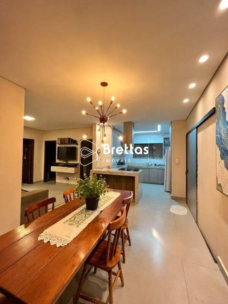 Casa, 3 quartos, 153 m² - Foto 1