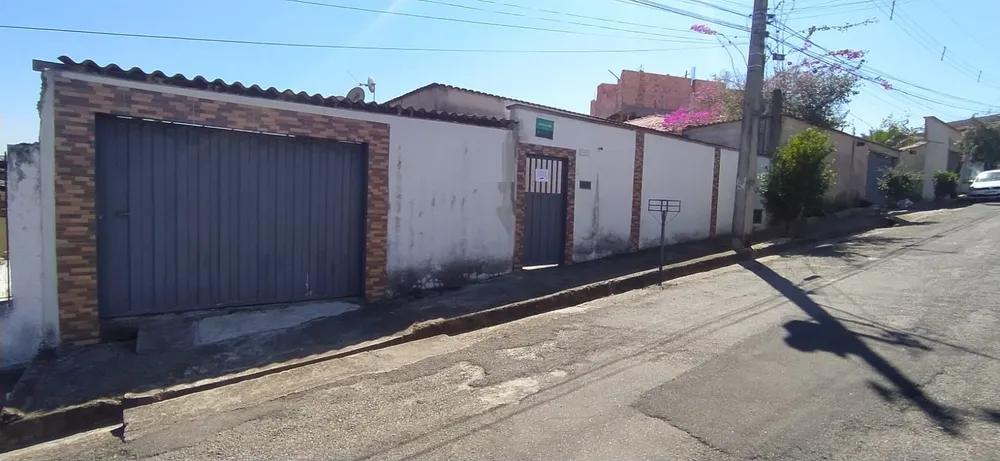 Casa, 3 quartos, 206 m² - Foto 2