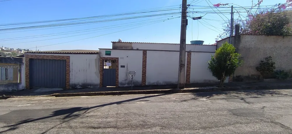 Casa, 3 quartos, 206 m² - Foto 1