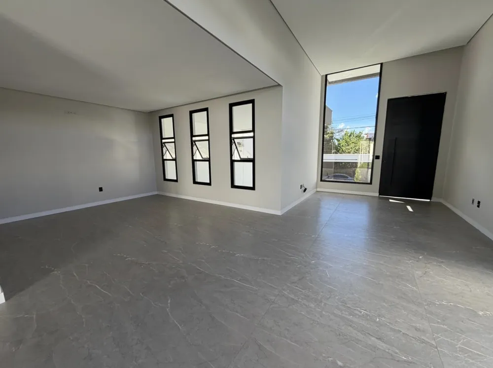 Casa, 4 quartos, 240 m² - Foto 13