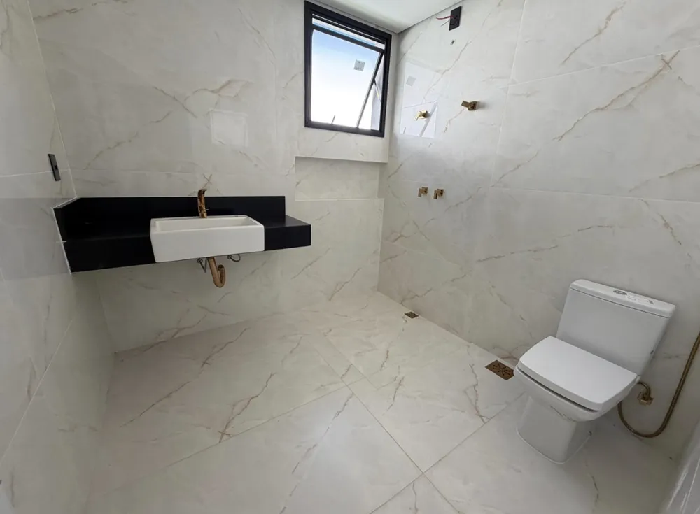 Casa, 4 quartos, 240 m² - Foto 4