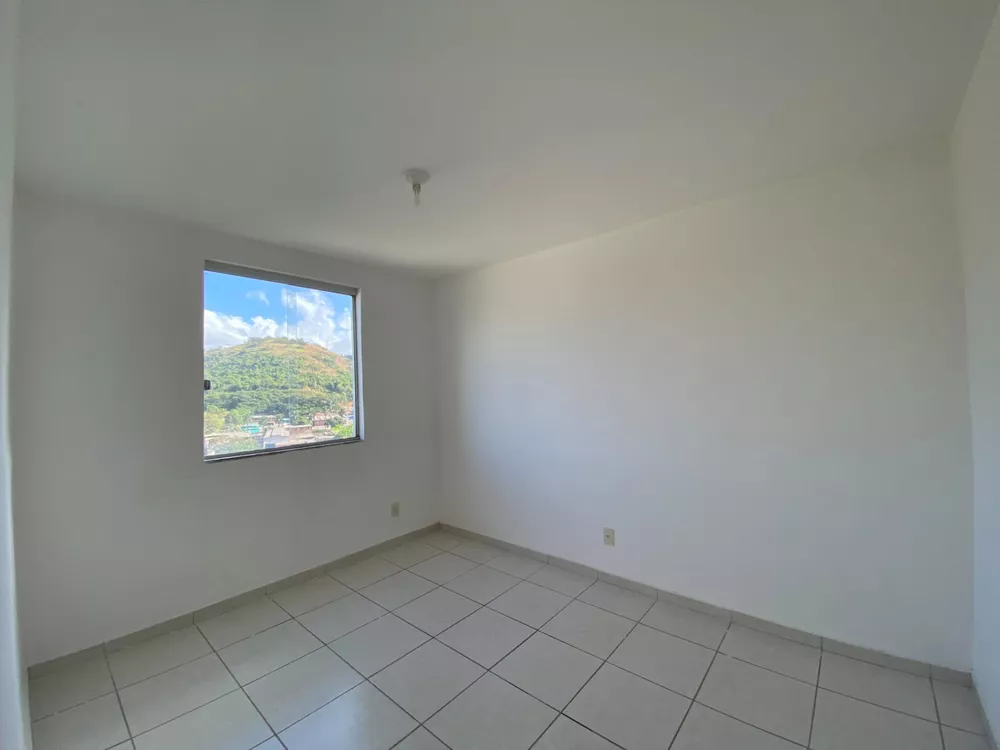 Apartamento à venda com 2 quartos, 66m² - Foto 2