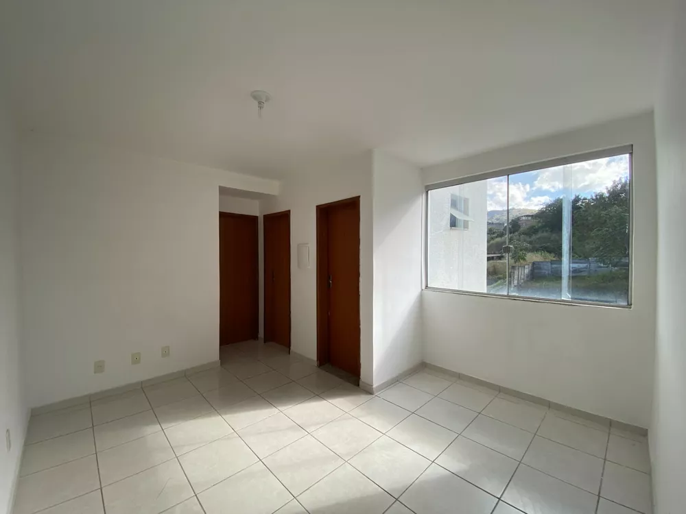 Apartamento à venda com 2 quartos, 66m² - Foto 1