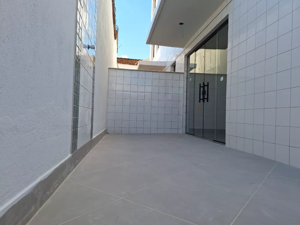 Apartamento à venda com 3 quartos, 124m² - Foto 5