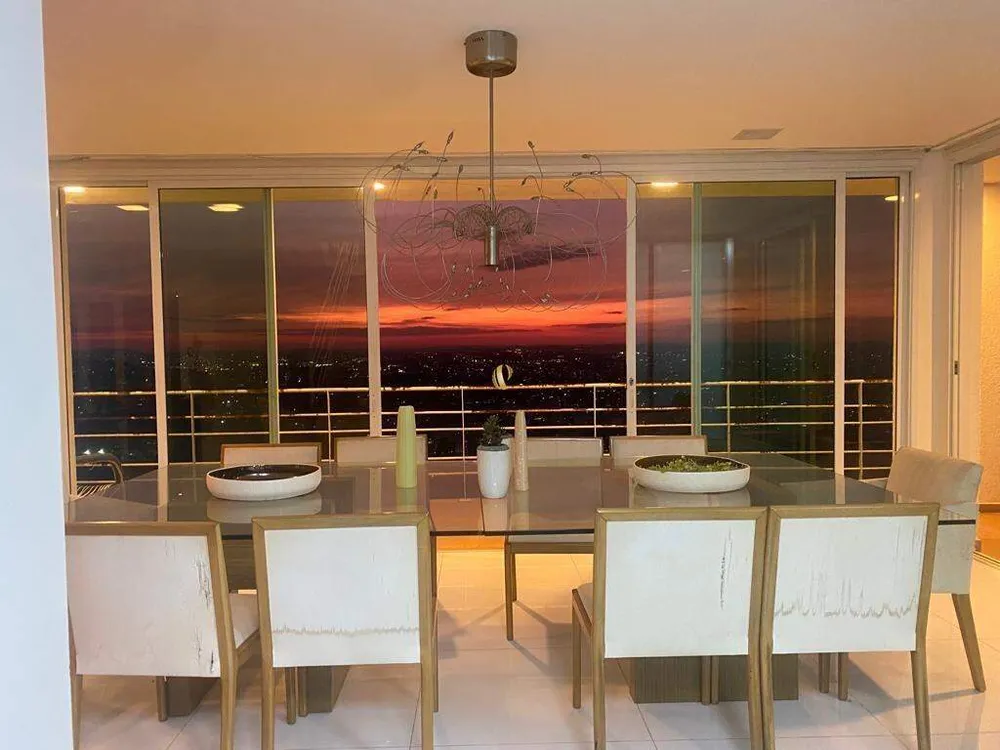 Casa, 4 quartos, 350 m² - Foto 1