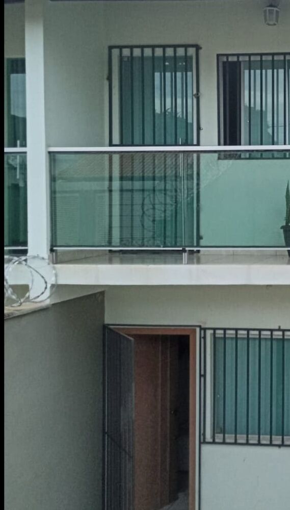 Casa à venda com 2 quartos, 84m² - Foto 2