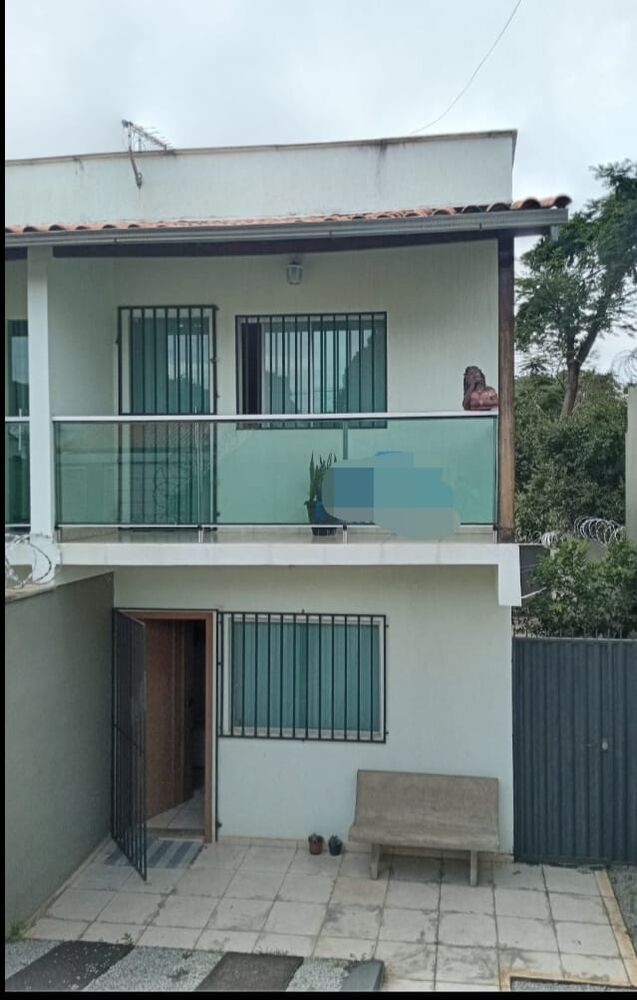 Casa à venda com 2 quartos, 84m² - Foto 1