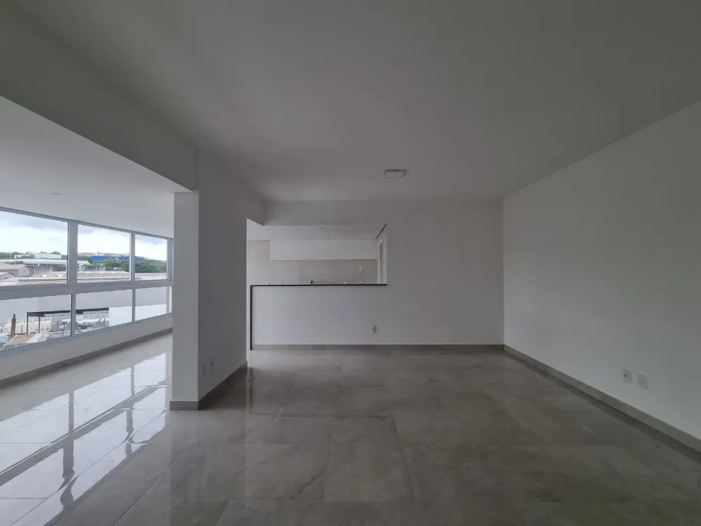 Apartamento, 3 quartos, 130 m² - Foto 2