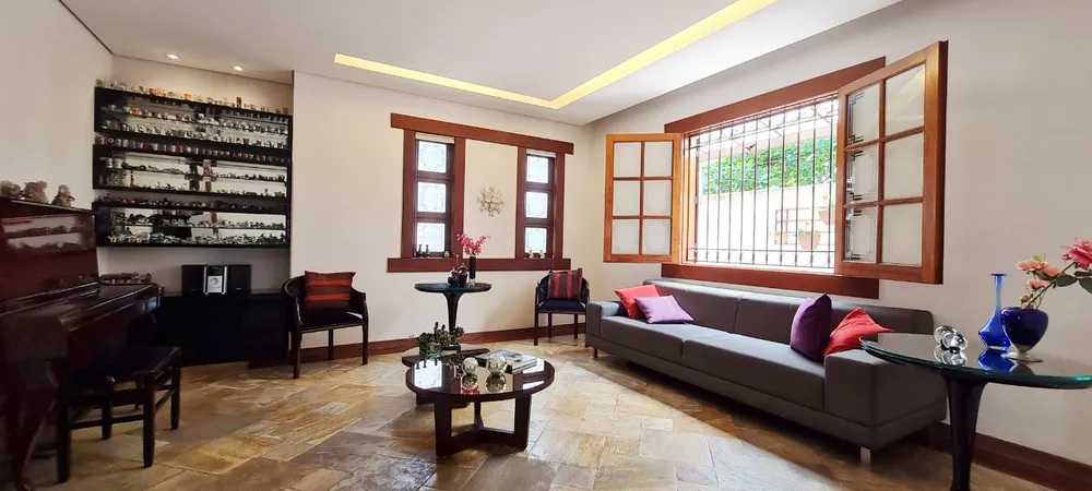 Casa, 4 quartos, 337 m² - Foto 1