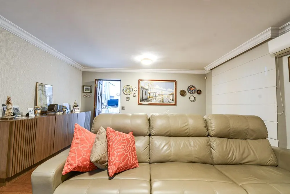 Casa, 3 quartos, 215 m² - Foto 4