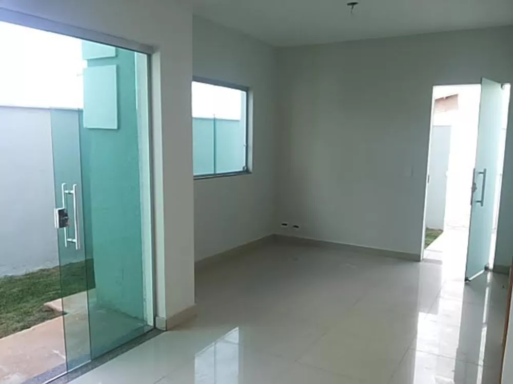 Casa de Condomínio à venda com 3 quartos, 60m² - Foto 1