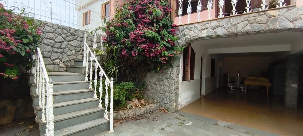 Casa, 3 quartos, 273 m² - Foto 1