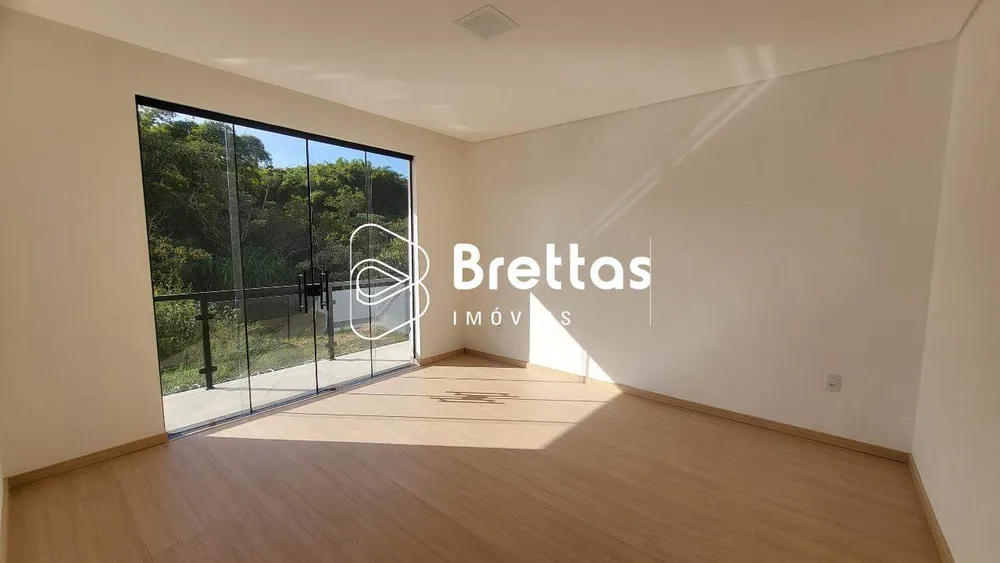 Casa, 3 quartos, 262 m² - Foto 1