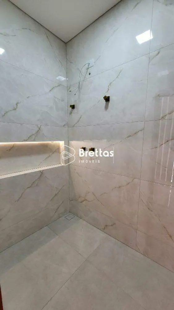 Casa, 3 quartos, 262 m² - Foto 2