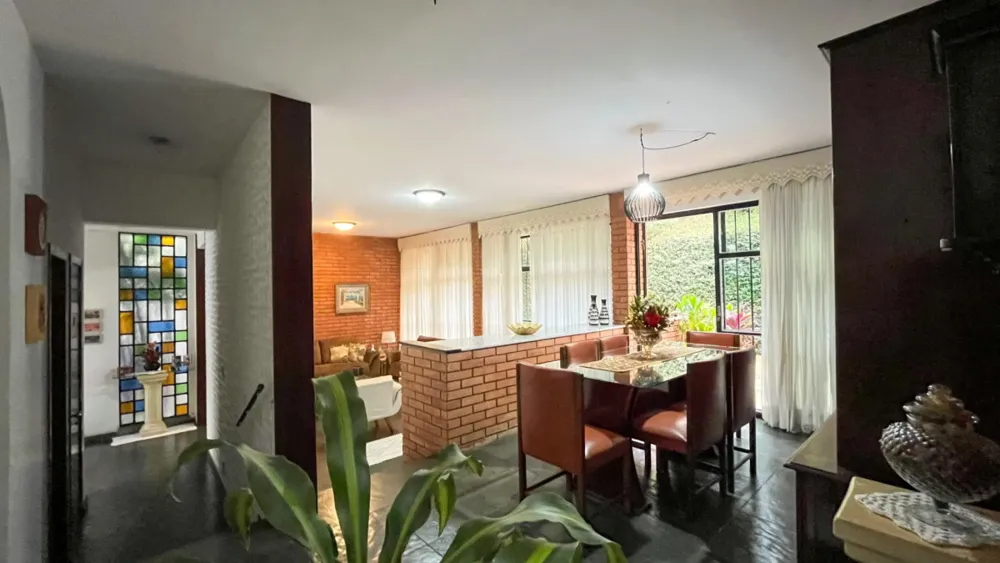 Casa, 4 quartos, 256 m² - Foto 4