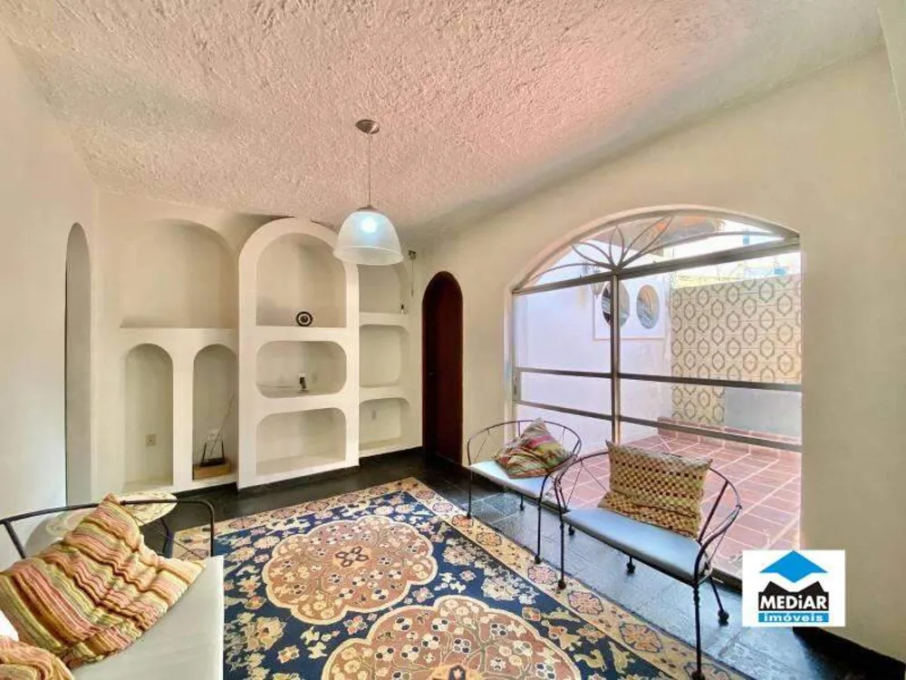 Casa, 4 quartos, 312 m² - Foto 1