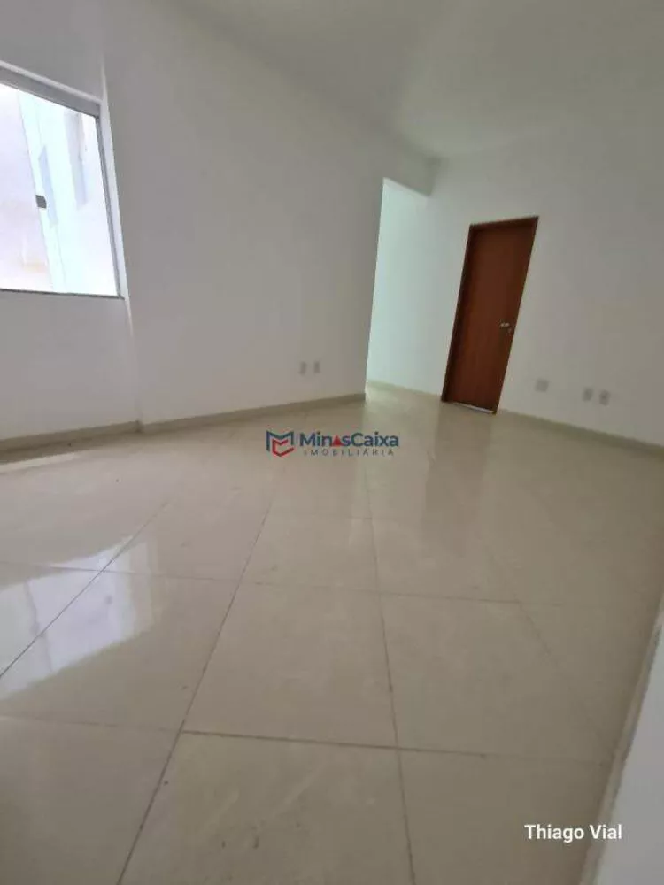 Apartamento à venda com 3 quartos, 71m² - Foto 2