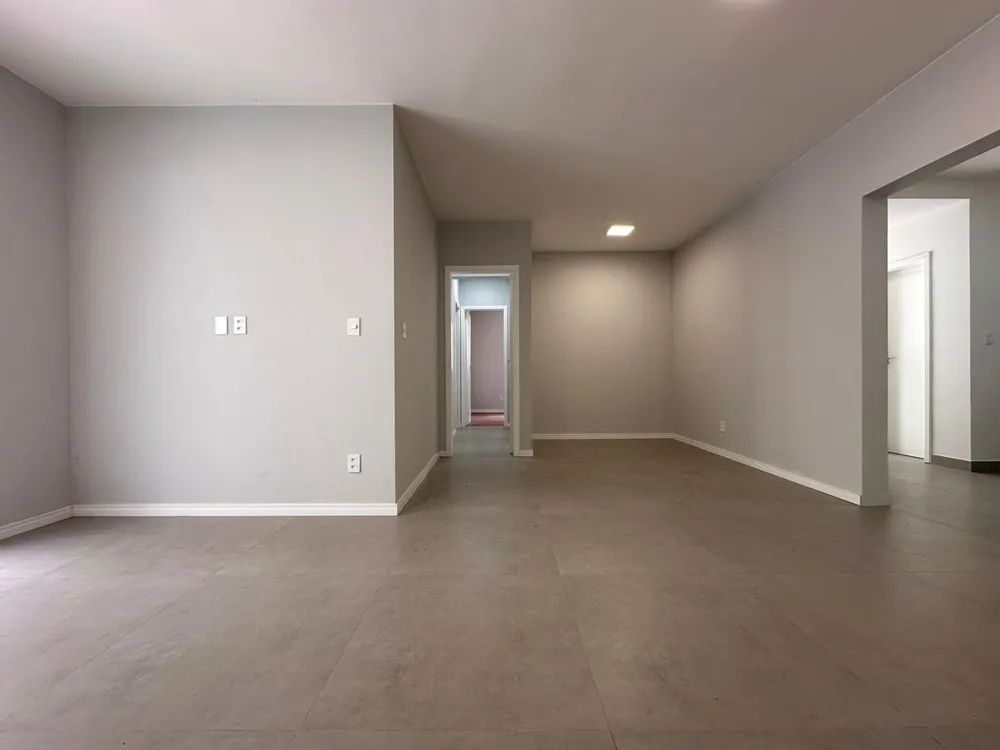 Apartamento, 3 quartos, 241 m² - Foto 1