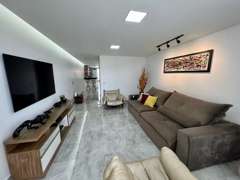 Casa à venda com 3 quartos, 145m² - Foto 4