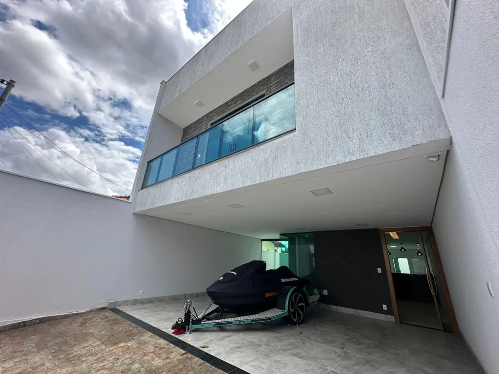 Casa, 3 quartos, 208 m² - Foto 2