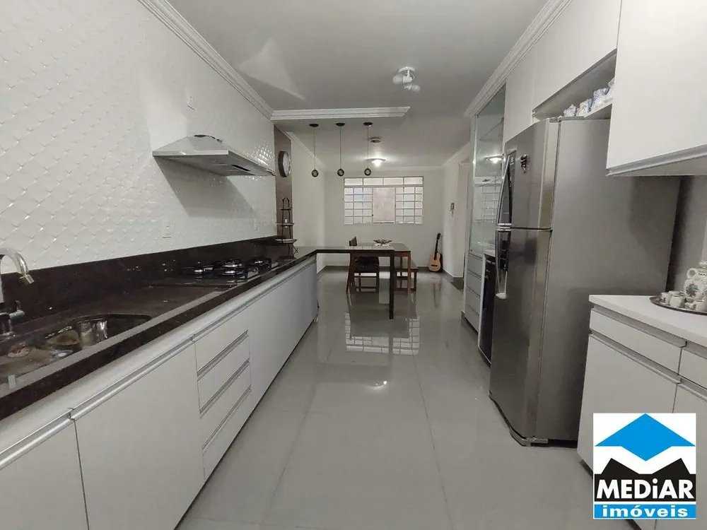 Casa, 6 quartos, 280 m² - Foto 7