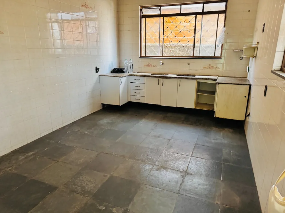 Casa, 5 quartos, 308 m² - Foto 9