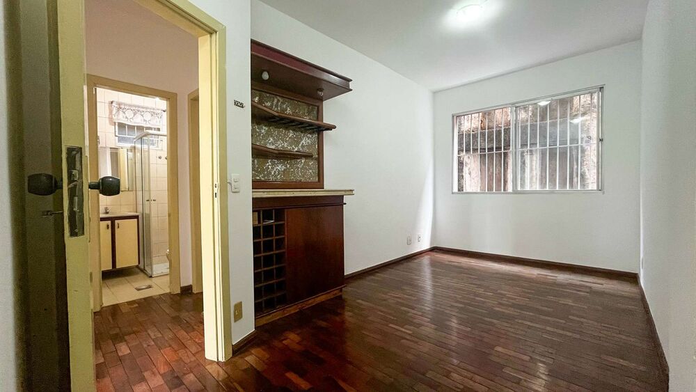 Apartamento à venda com 3 quartos, 80m² - Foto 2