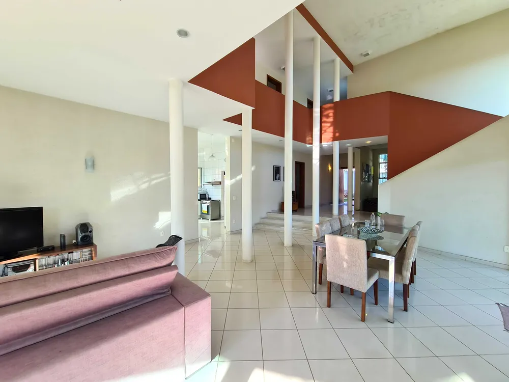 Casa, 4 quartos, 1050 m² - Foto 2