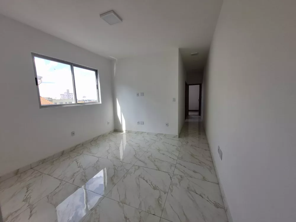 Apartamento à venda com 2 quartos, 65m² - Foto 2