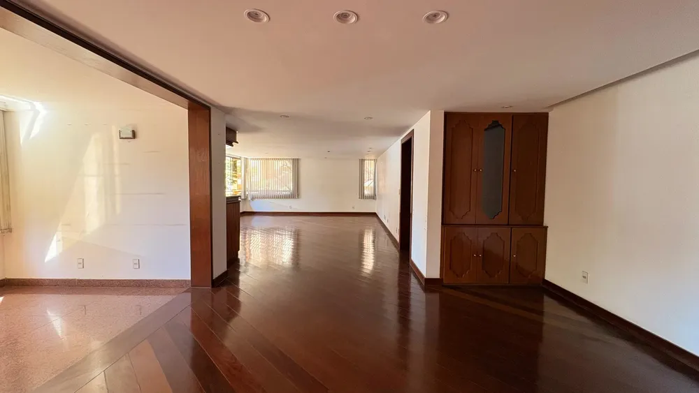 Apartamento, 5 quartos, 260 m² - Foto 1